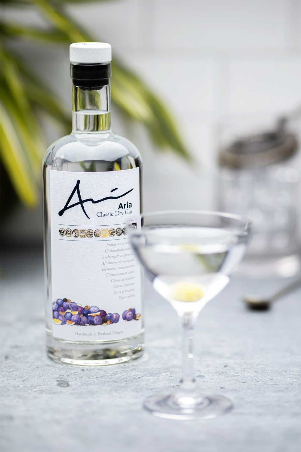 Aria Classic Dry Gin 45% ABV / 90 Proof (750mL)